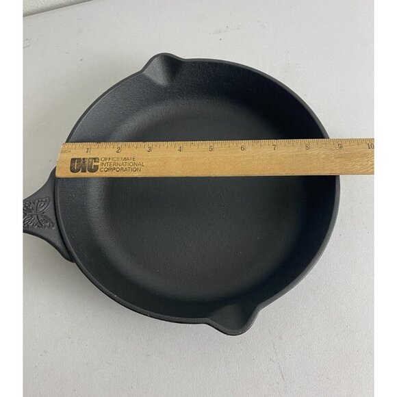 The Pioneer Woman 8.5" Cast Iron Pan Butterfly Logo Skillet Cooking Pan NEW - Picture 5 of 8